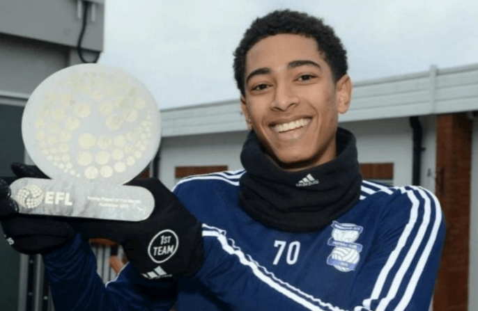 [图]徐新妙传古斯塔沃双响 上海海港3-1深圳新鹏城