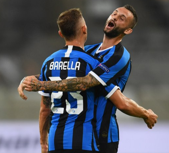 记者：巴萨将在西超杯决赛结束后官宣坎塞洛，目前专注于比赛