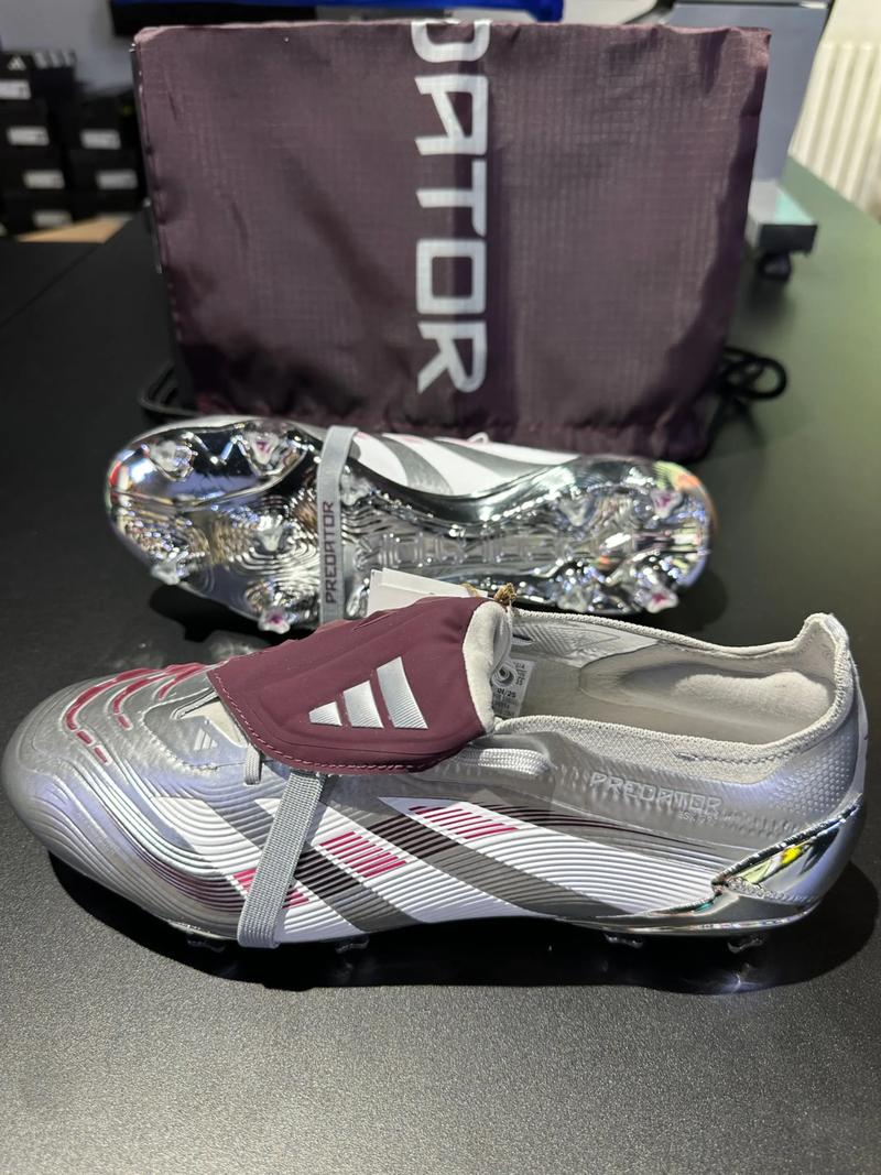 Jiejie离队更多内幕被曝光，续约费被砍70%，要求转型被拒绝